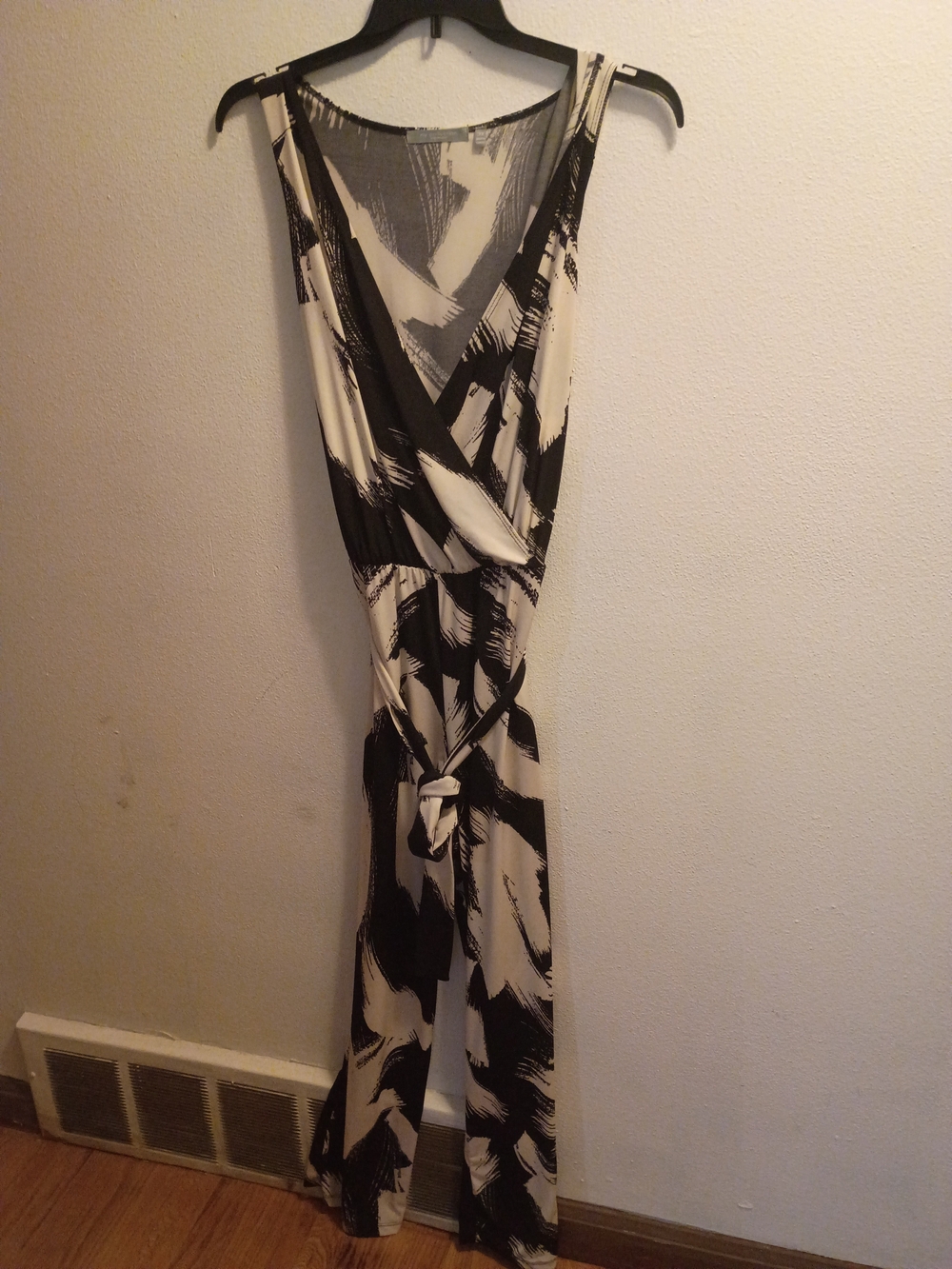 NY Collection Black and White Sleeveless Wrap-Front Jumpsuit